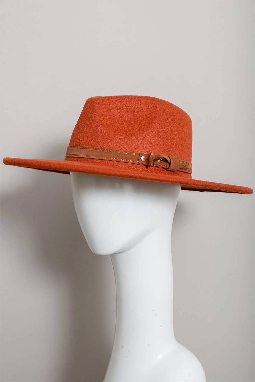 Chic Flat Brim Buckle Hat – Bestselling Fashion Accessory 🏝