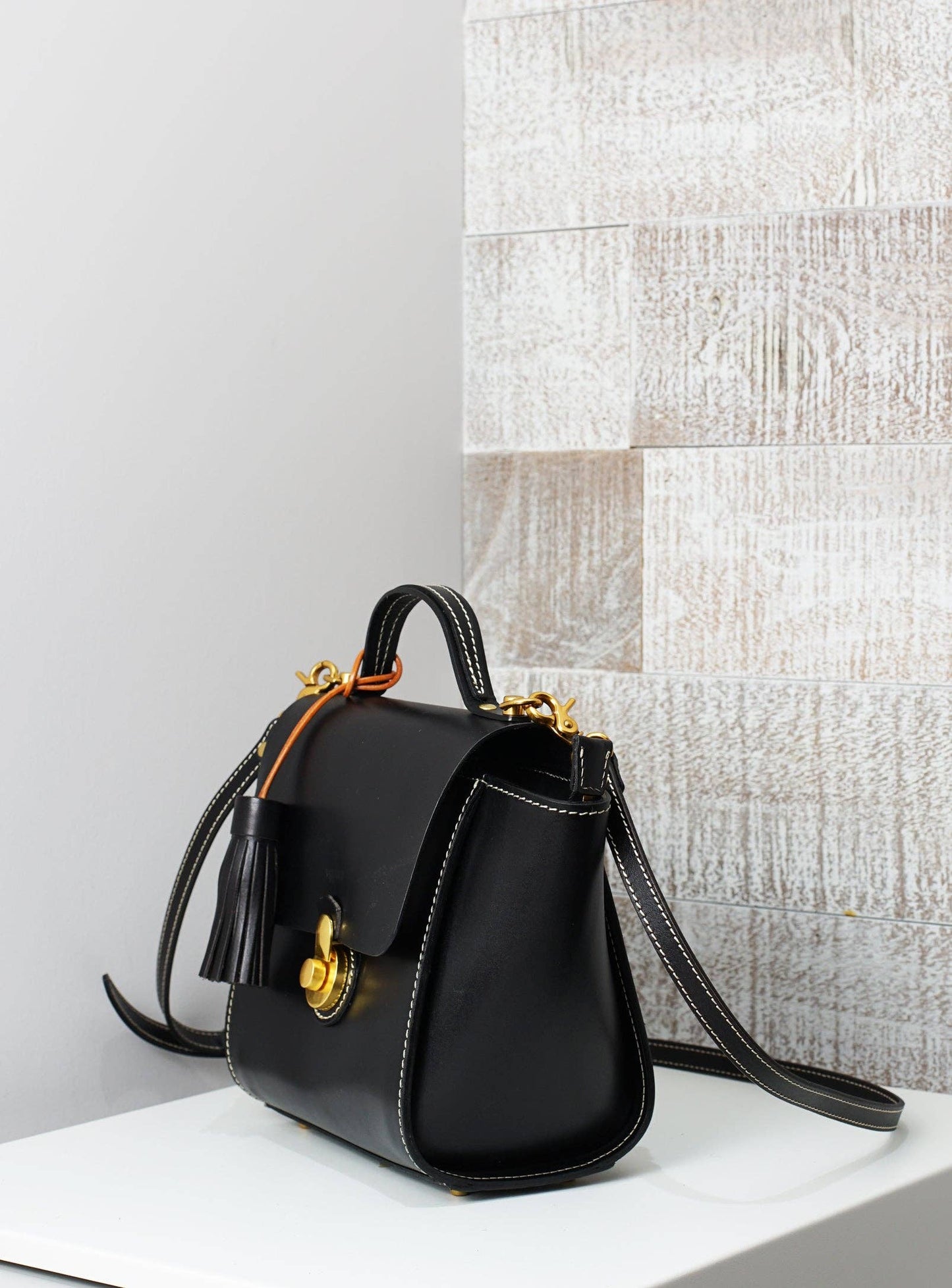 Vive 2.0 Classic Top Handle Satchel - Black
