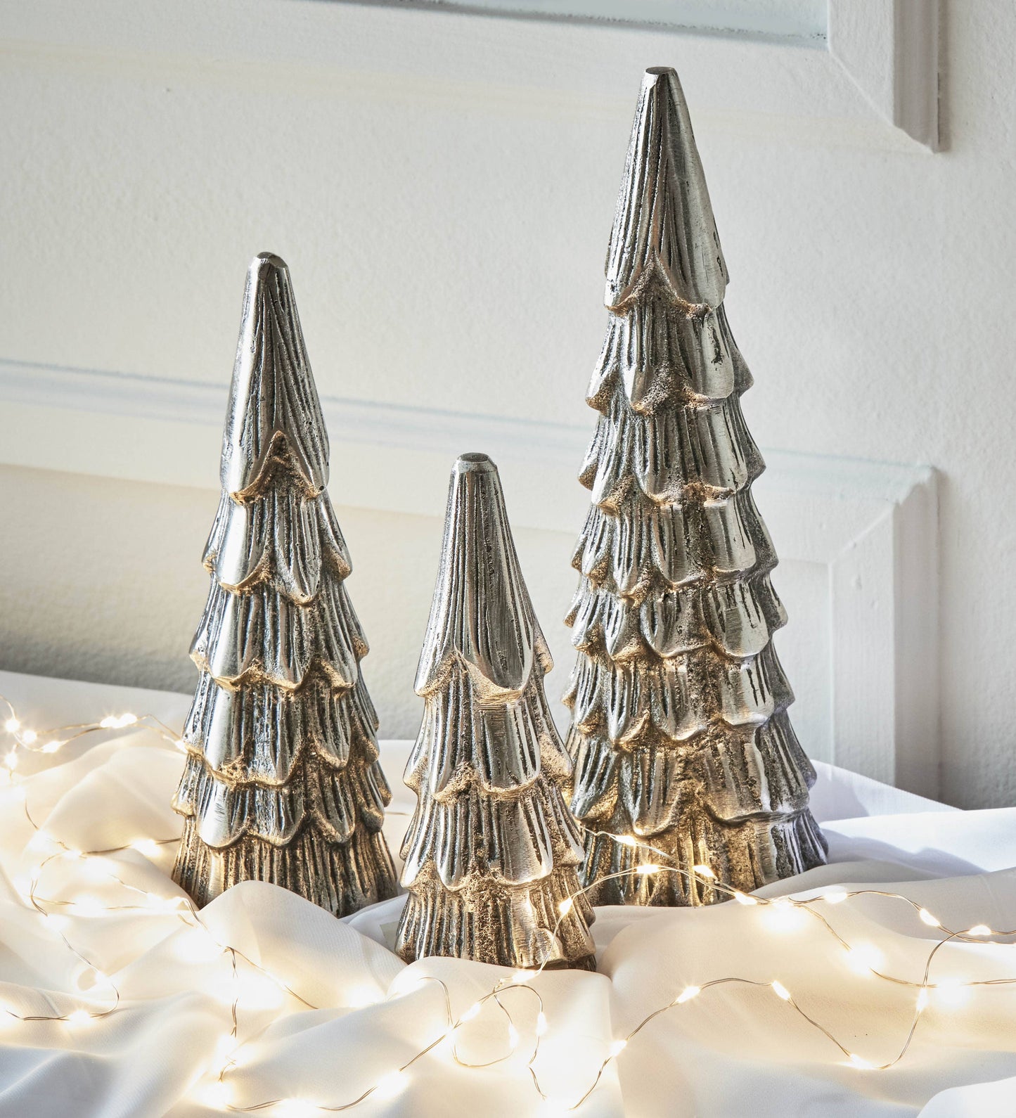 Christmas Cast Aluminum Tree Decor Large