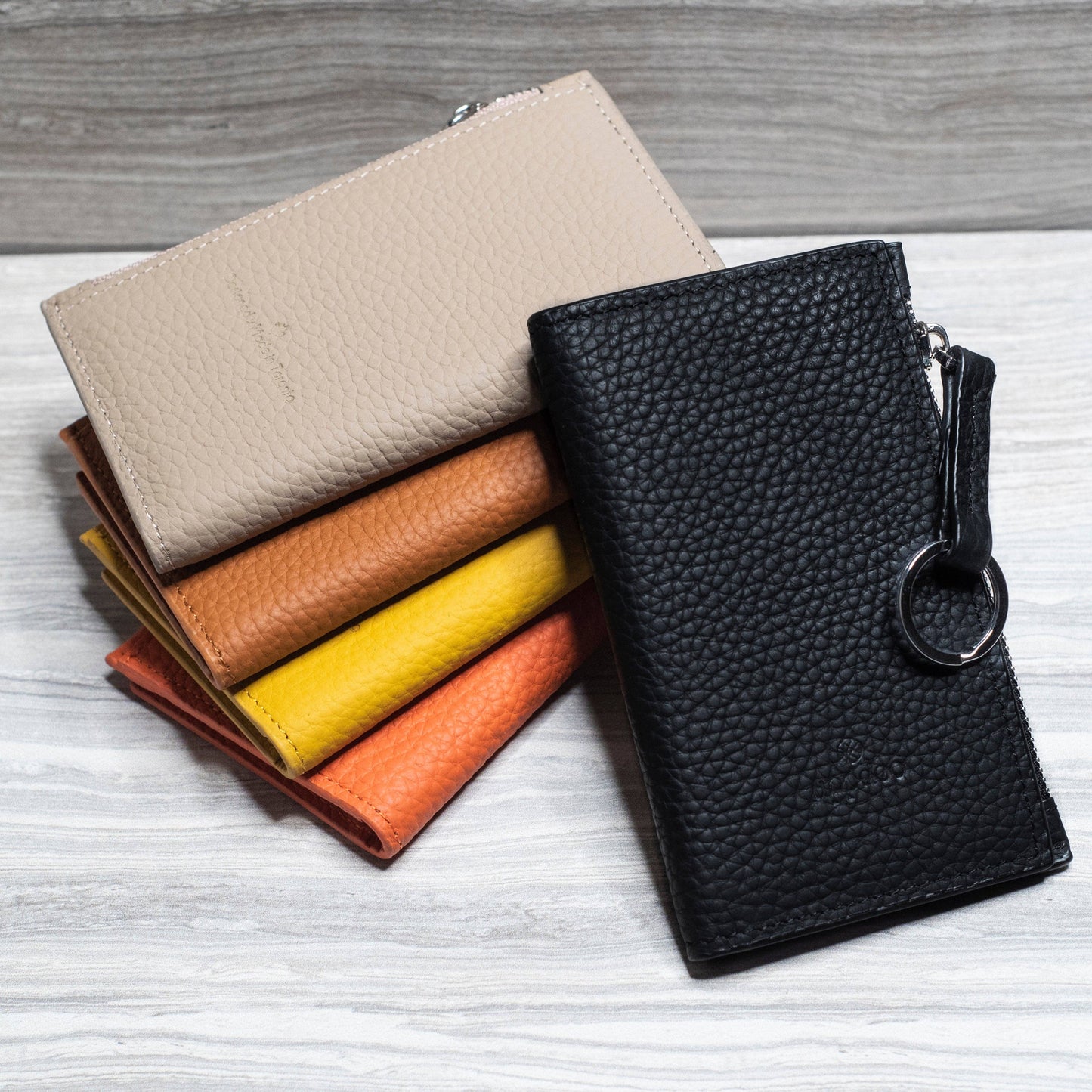 TOGO Vertical Bifold Cardholder
