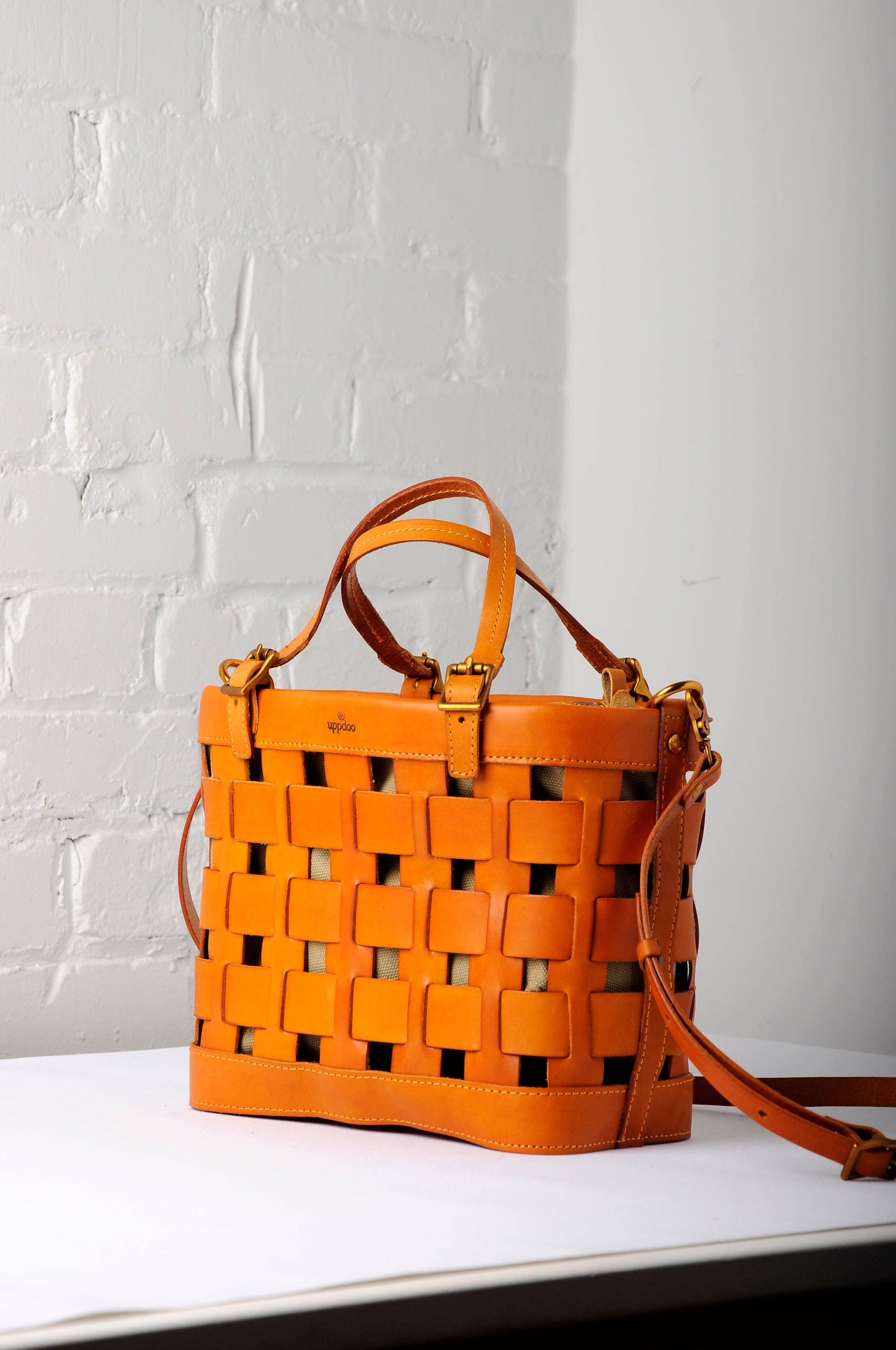 Venture Basket Tote - Apricot