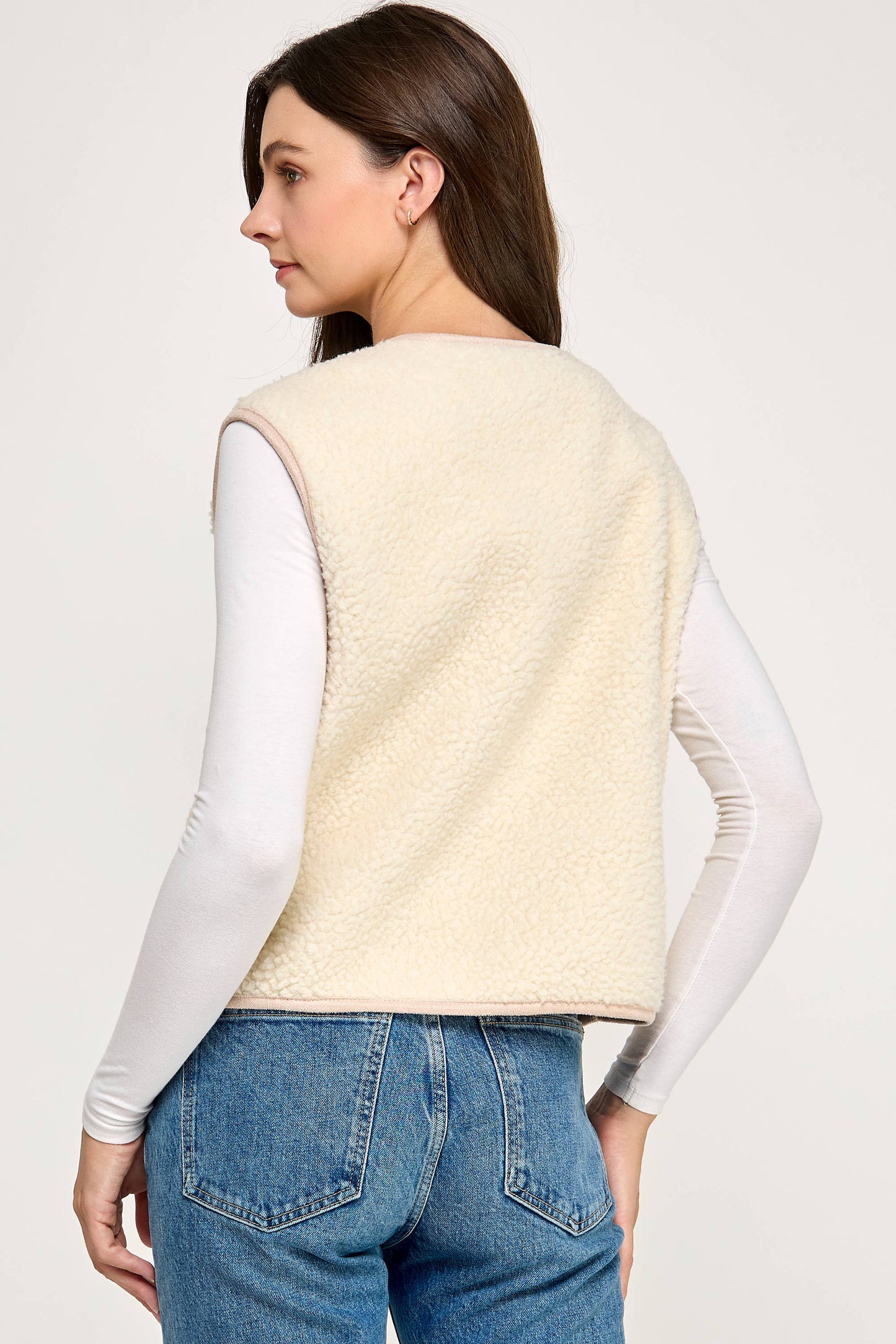 SHEEP VEST-CREAM