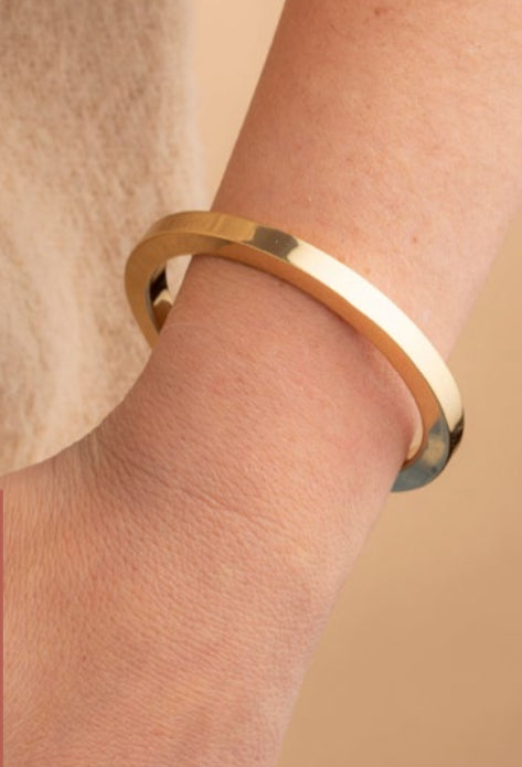 T&T Heart Cuff - Gold