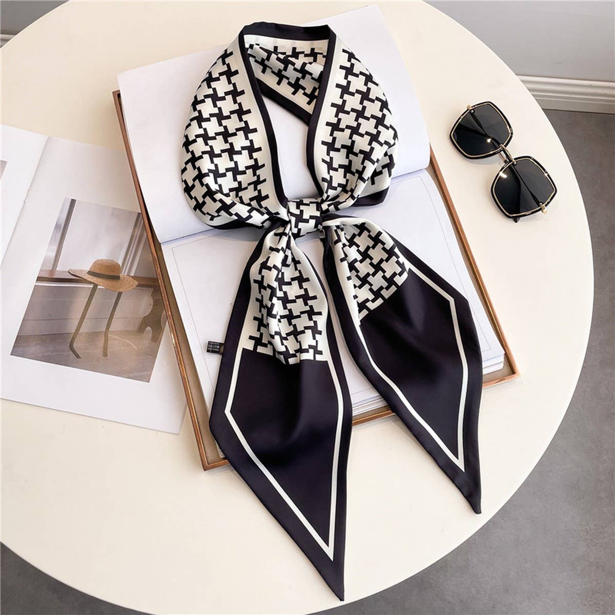 FASHIONABLE AND VERSATILE DOUBLE-LAYER HEAD SCARF_CWASC1513