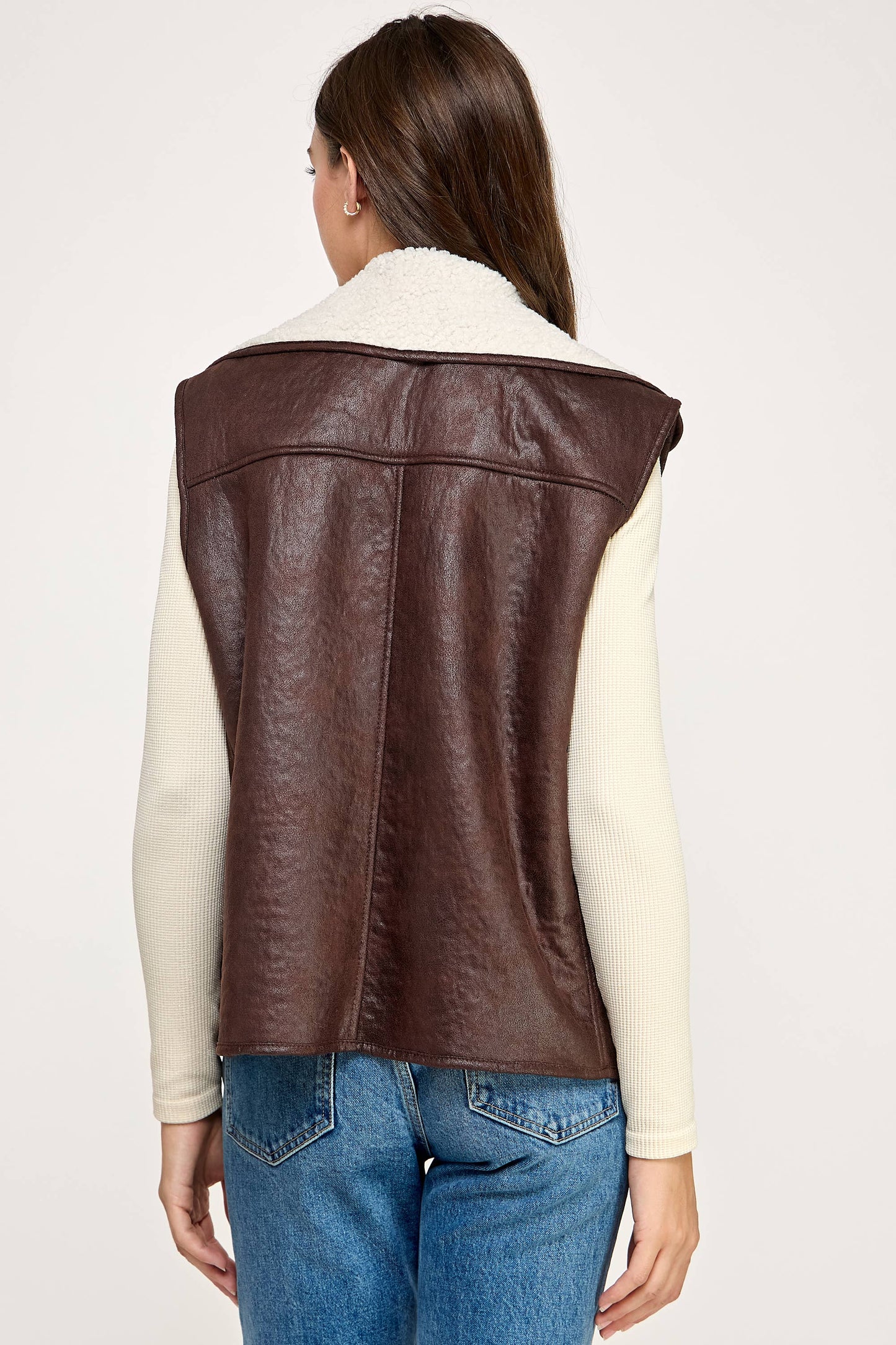 PLEATHER VEST WITH SHERA-COCOA