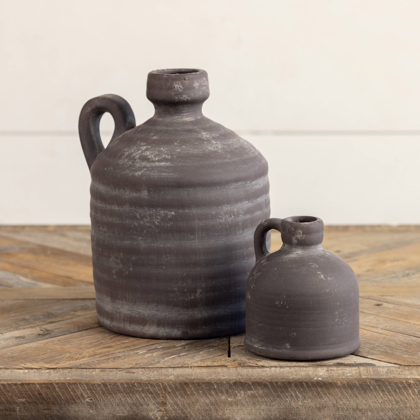 4" AGED BLACK JUG