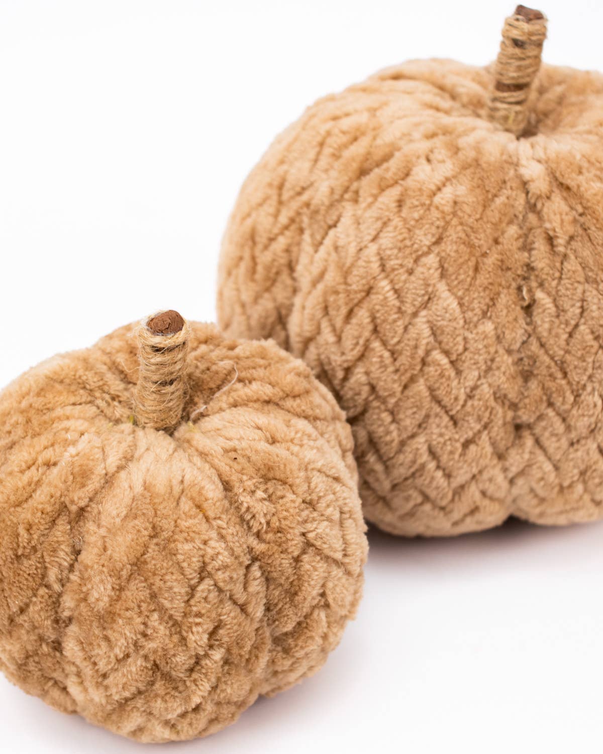 Hutchinson Pumpkin   Brown   4"