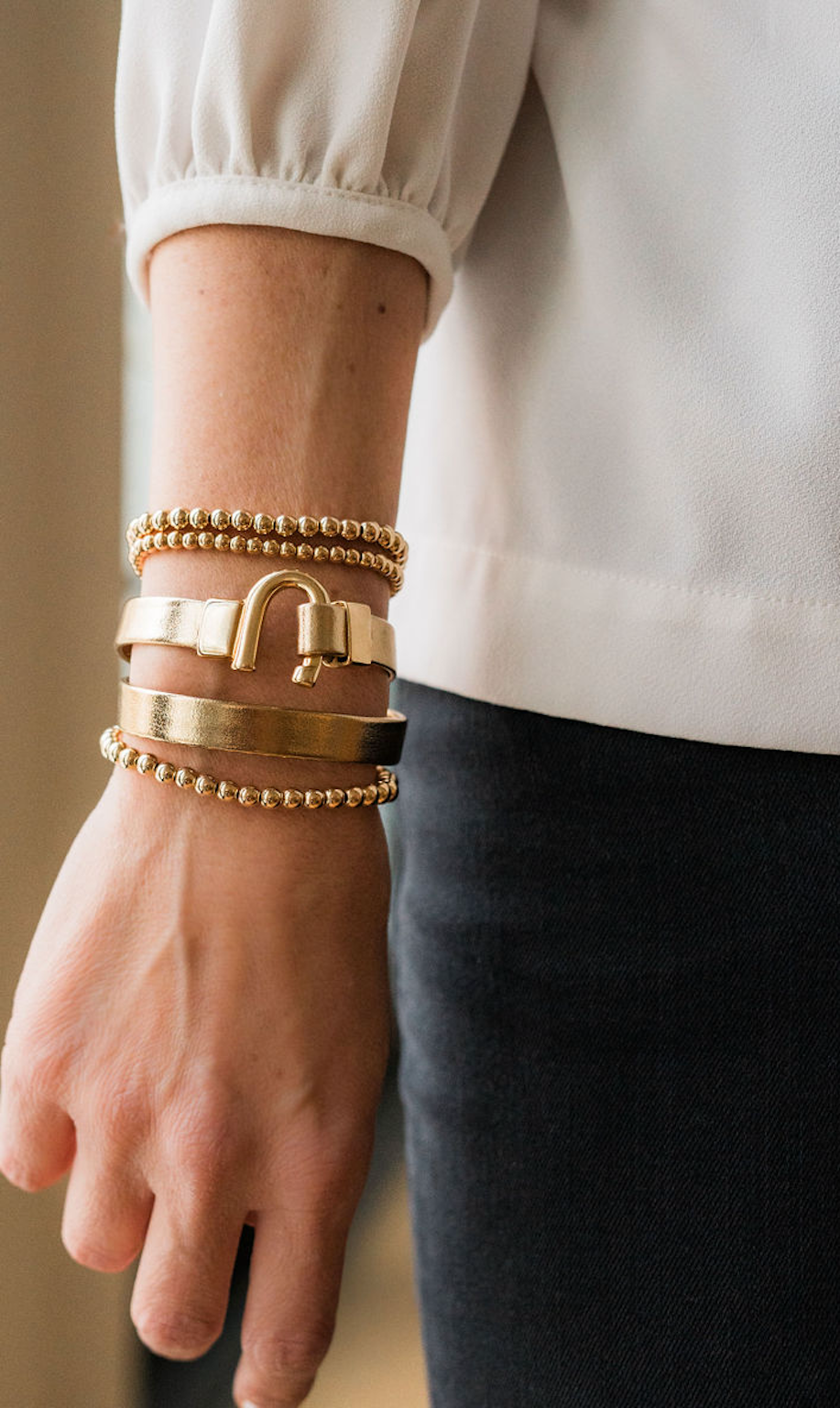Horseshoe Metallic Leather Bracelet Wrap - 2 color choices