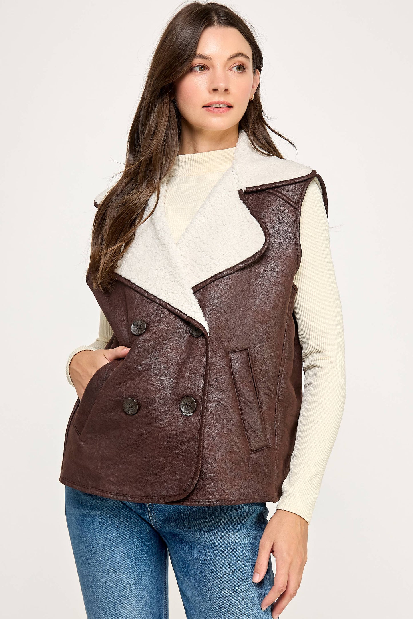 PLEATHER VEST WITH SHERA-COCOA