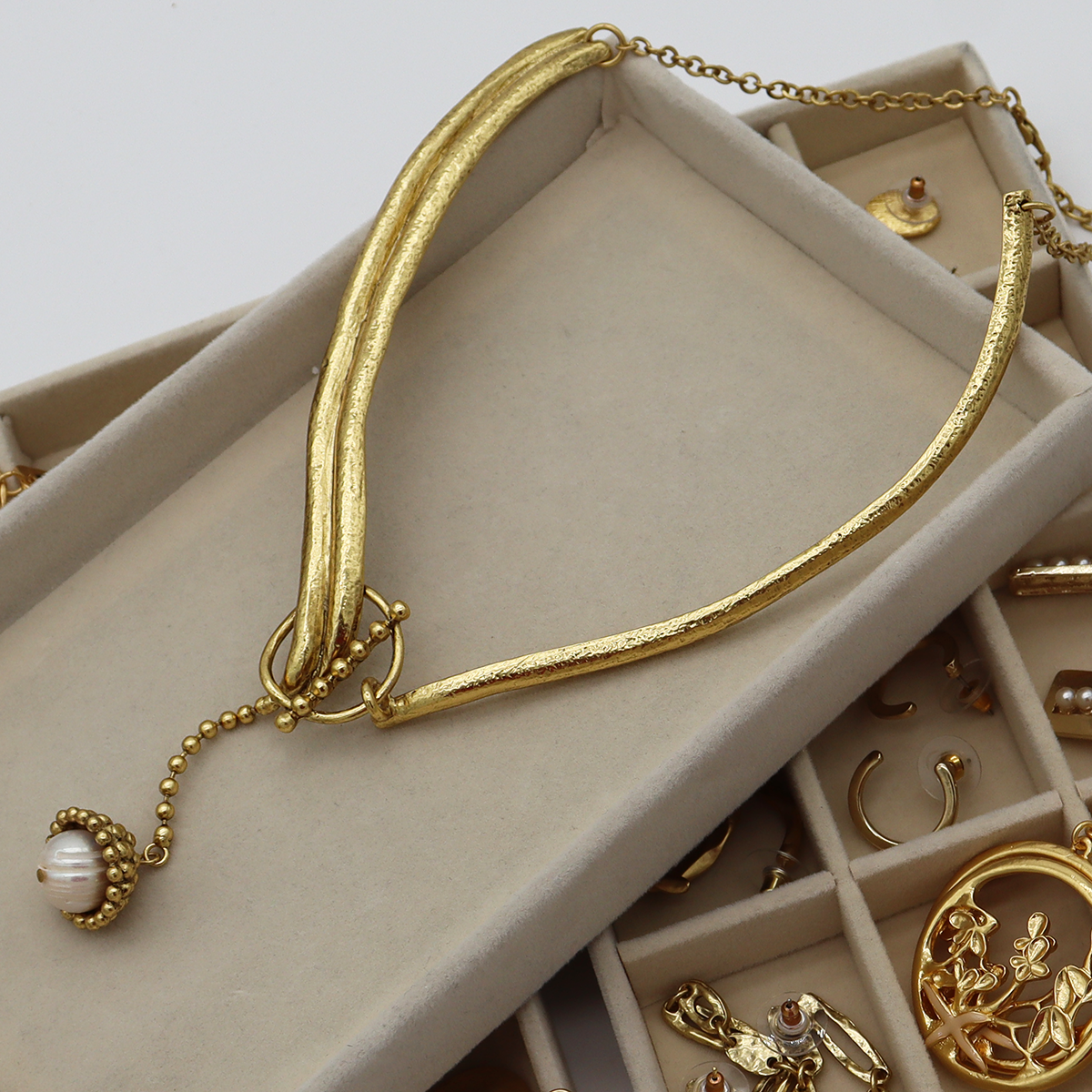 Pearl Drop Collar Necklace - Black Friday