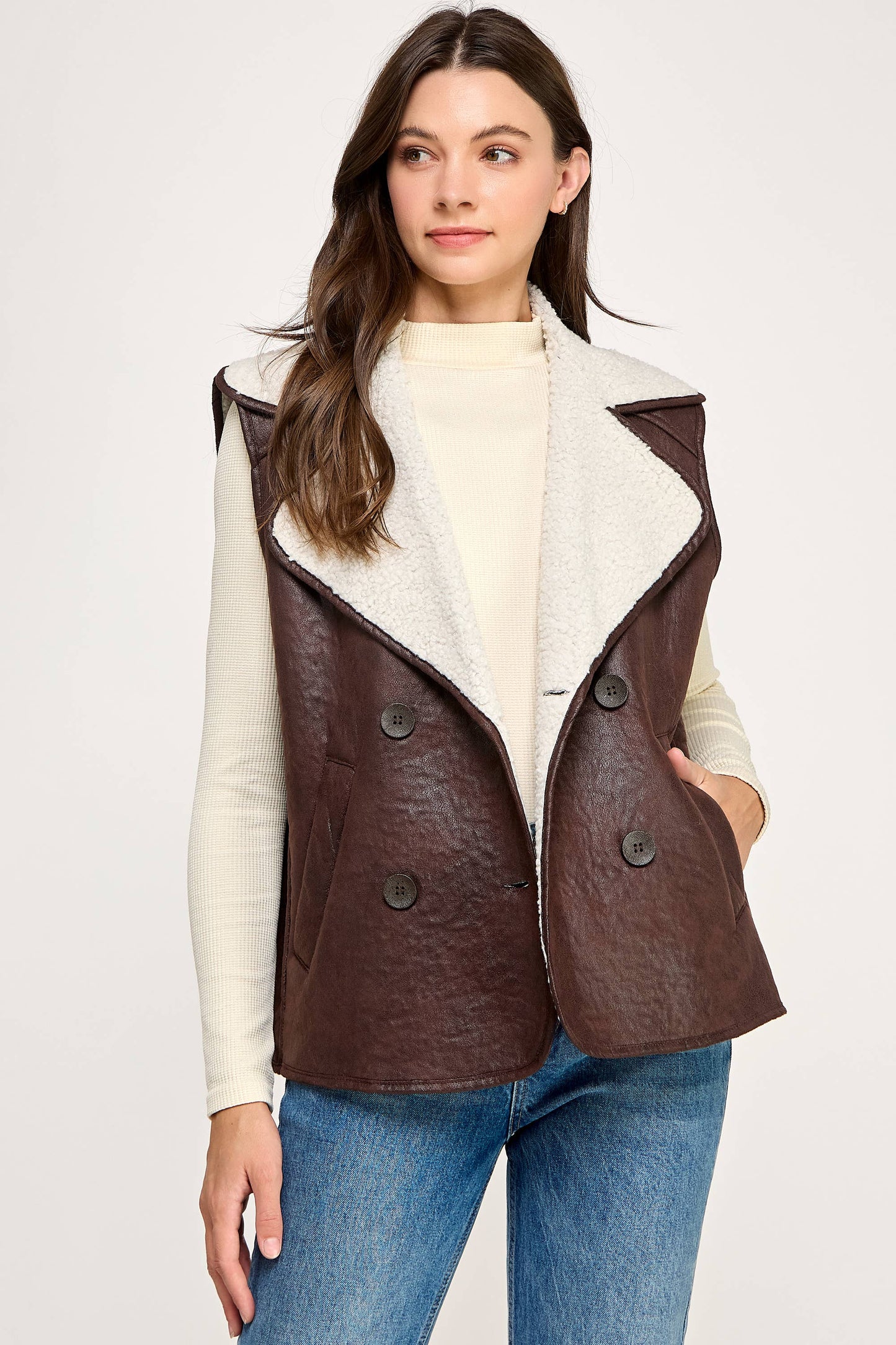 PLEATHER VEST WITH SHERA-COCOA