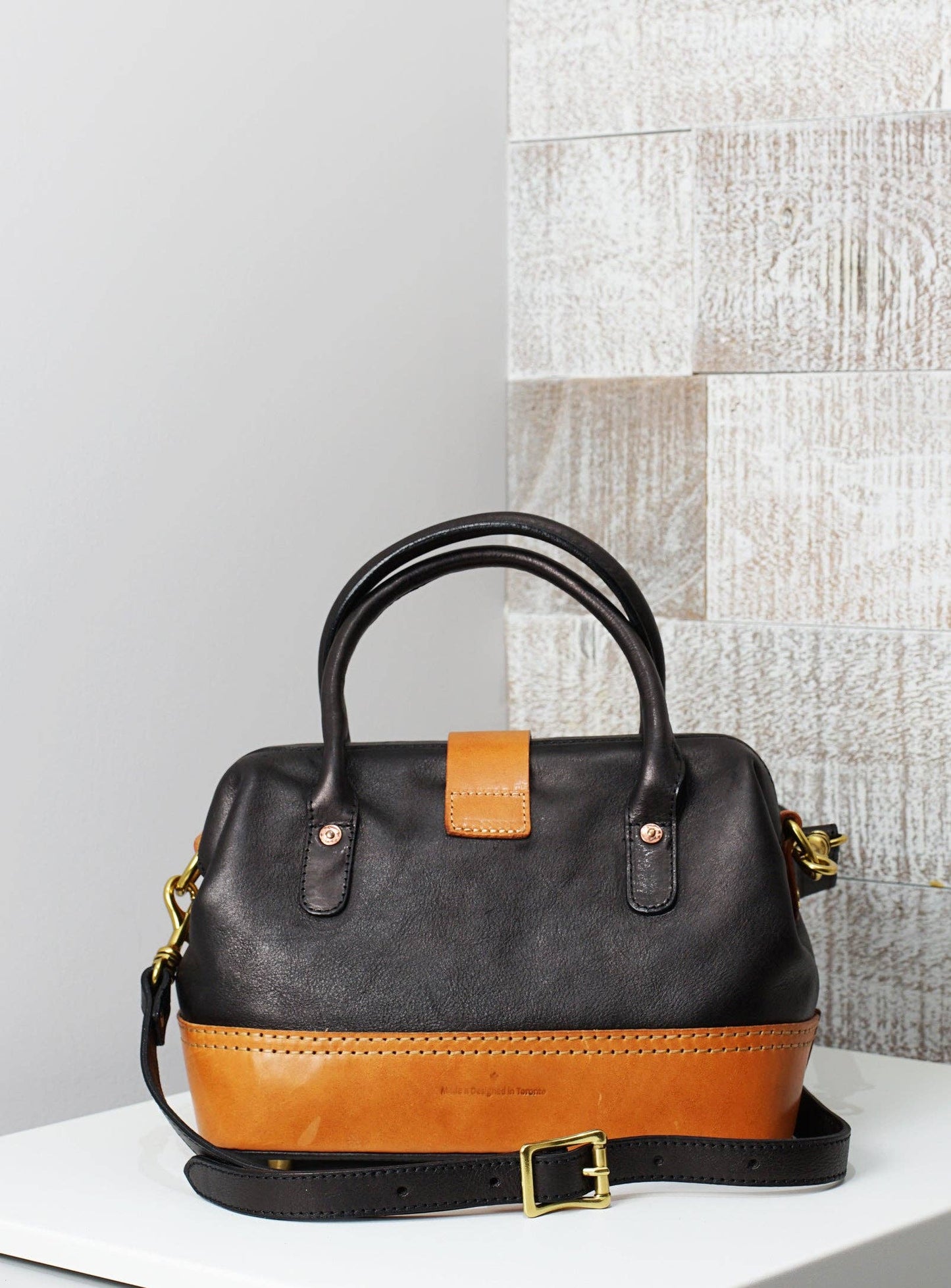 Wonder XL Vintage Top-handle Satchel - Black