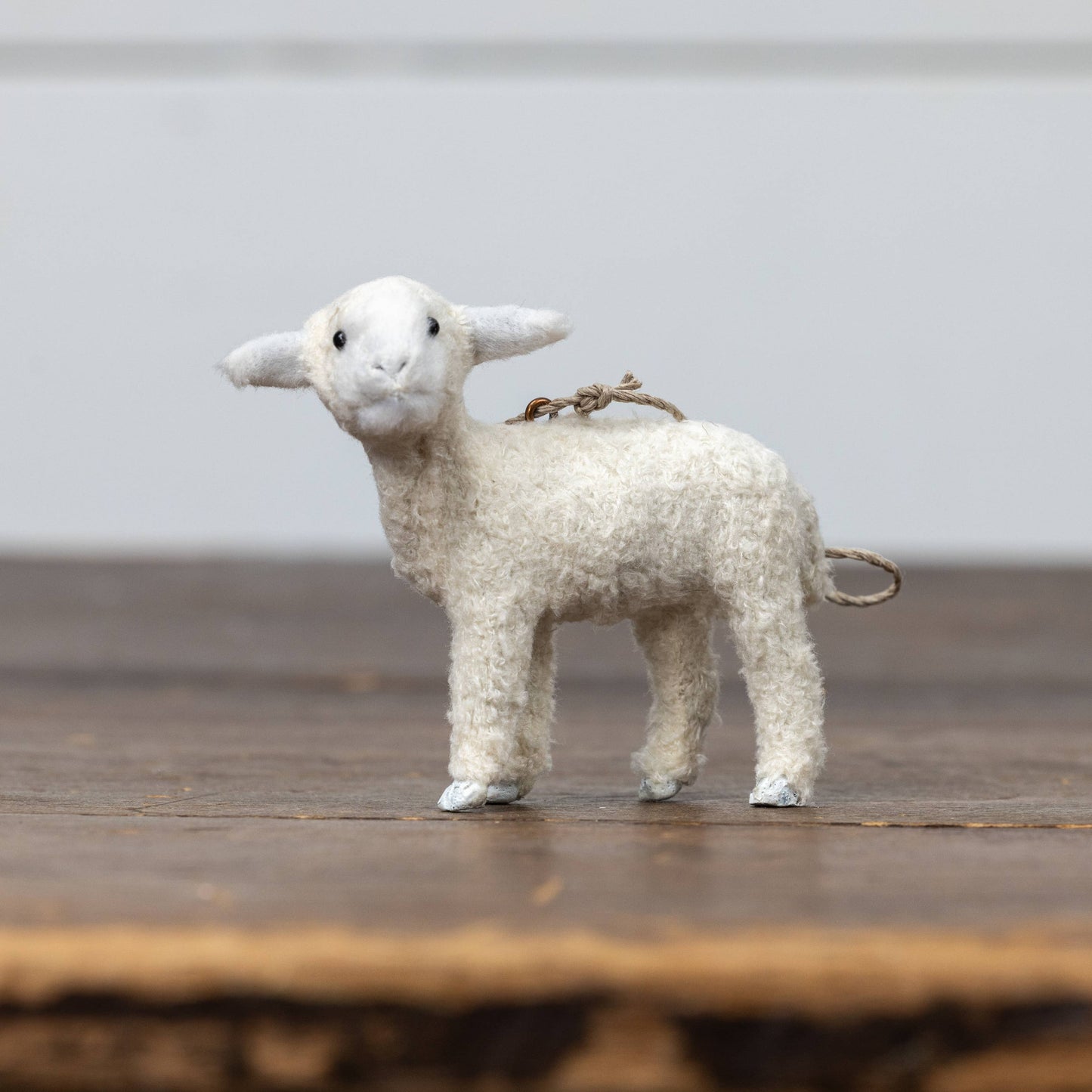 STANDING LAMB ORNAMENT
