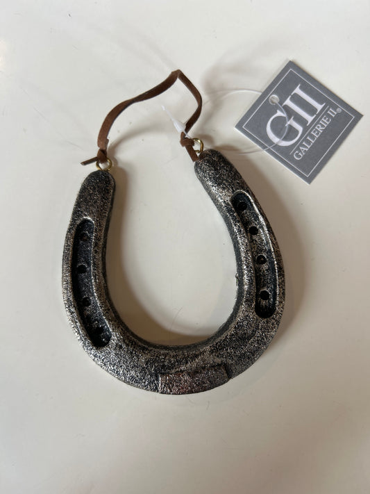 Horse shoe ornament