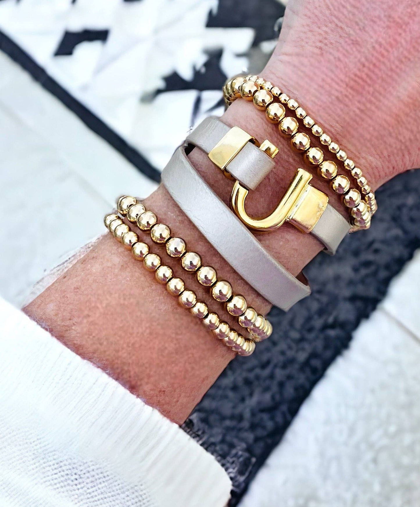 Horseshoe Metallic Leather Bracelet Wrap - 2 color choices