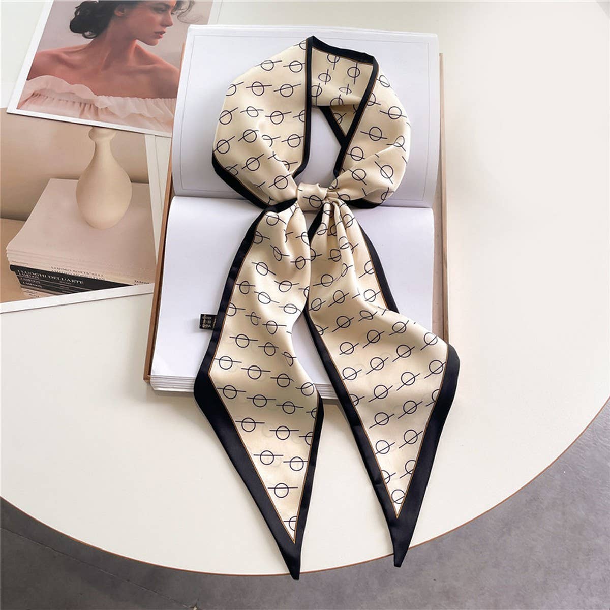 FASHIONABLE DOUBLE-LAYER RIBBON ANGLED HEAD SCARF_CWASC1515