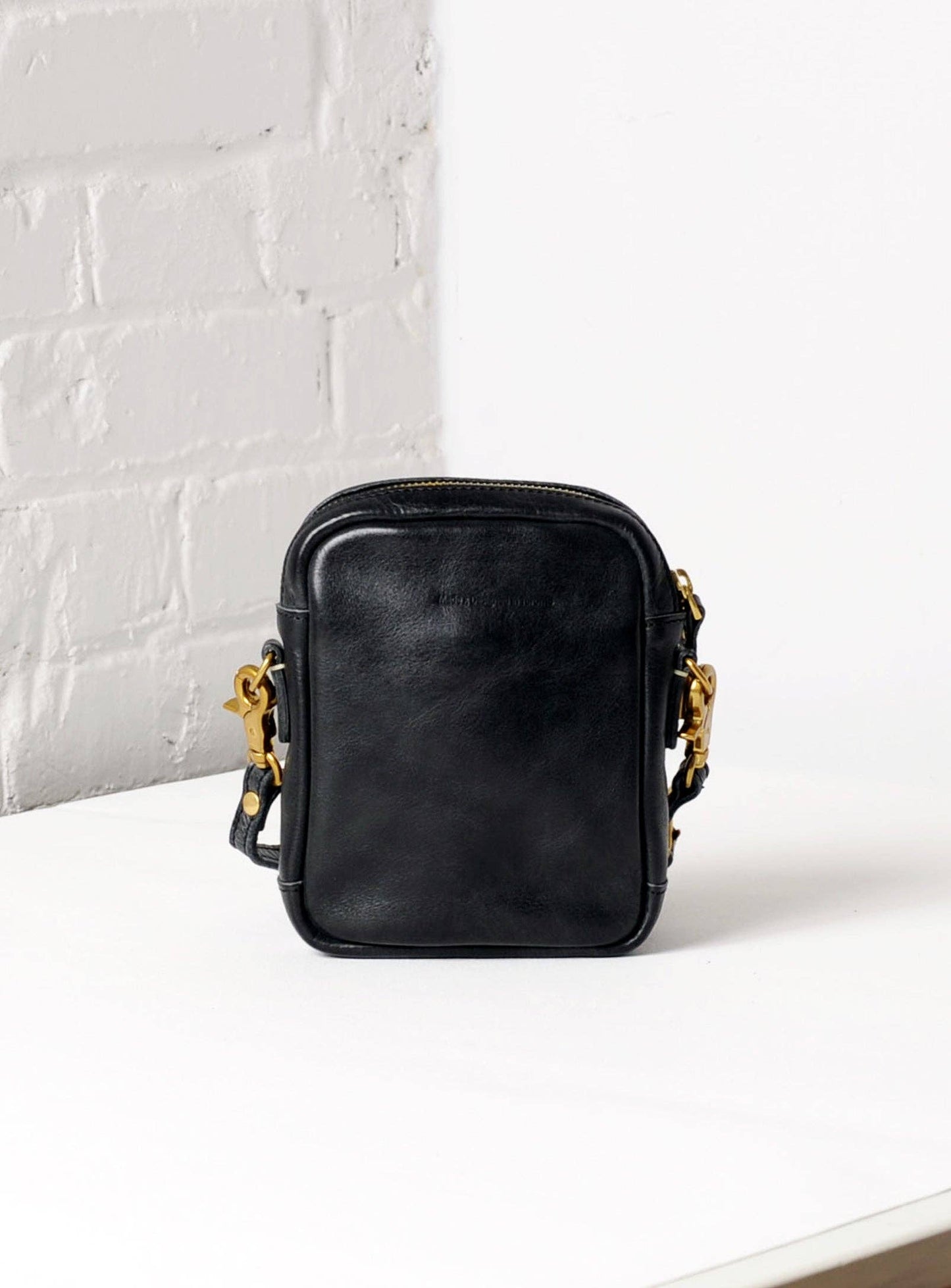 Snappi Sling Bag - Black