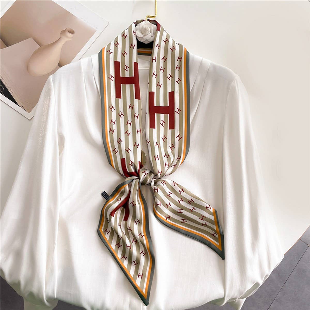 FASHIONABLE DOUBLE-LAYER RIBBON ANGLED HEAD SCARF_CWASC1515
